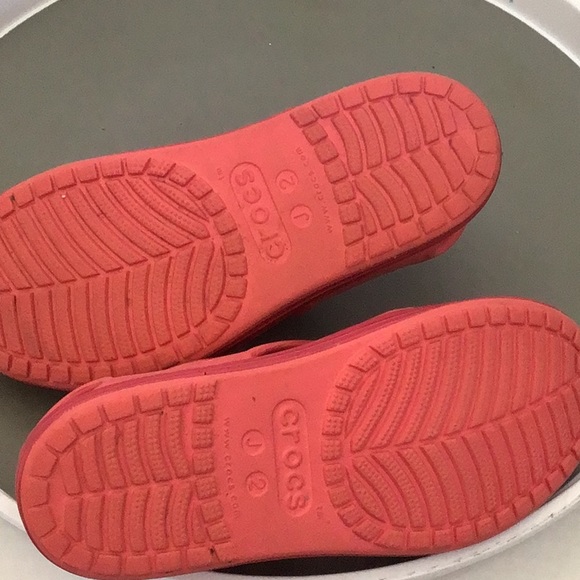 - Crocs Pink Bump It Sandals Slip On Sling Back Clog Jr. Size 2 - Picture 12 of 13